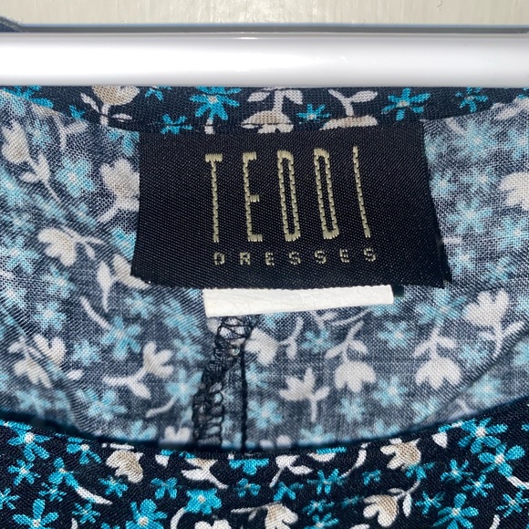 Vintage Floral Maxi Dress - Picture 3 of 4